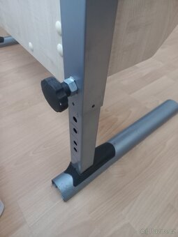 Psací stůl nastavitelný s vyklopnou deskou - 4