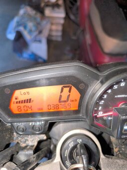 Yamaha fz1 - 4