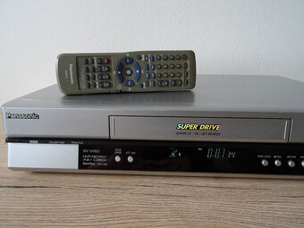Špičkový videorekordér PANASONIC NV-HV60, 6 hlav,Hifi Stereo - 4