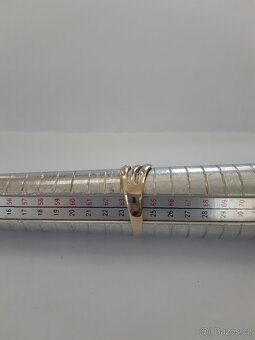 Zlatý prsten s vyrytými hvězdičkami, bílé zlato - 4