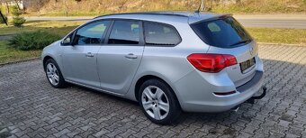 Opel Astra J Sports Tourer 1.4i 103Kw mod.2012 92 000km - 4