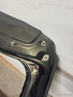 Toyota Yaris Cross 2021, zadní 5. (páté) dveře - 4