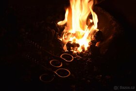 Vývrtka, otvírák na pivo, nekonečno, Uroboros - 4