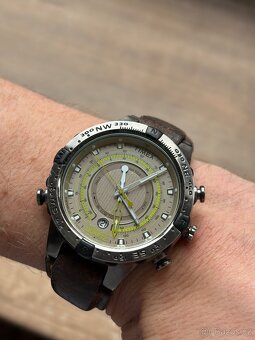 Hodinky Timex compass - 4