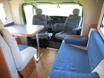 Renault JOINT 3.0 DCi, 6 míst, Klima, Solar, Kamera, Nosič - 4