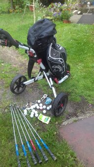 Golfový bag, vozík na bag a doplňky. - 4