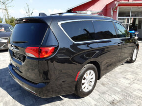 Chrysler Pacifica 3,6L V6 8míst, kůže, Facelift, servis - 4