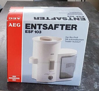Elektrický odšťavňovač AEG – ESF 103 - 4