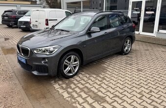 BMW X1 xDrive 25 d M Sportpaket rok 09/2017 - 4