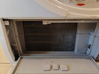 Sušička AEG 8 kg v pěkném stavu - 4