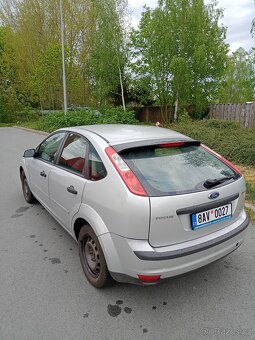 Ford Focus 1,6 benzín, 74kw, r.v. 6/2005 - 4