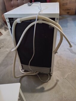Myčka Becko Slim 45 cm - 4