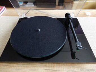 Gramofon Pro-Ject T1 - 4