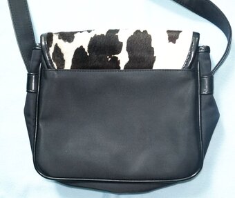 Černá kabelka s kůží, zn. Michel Jordi - 4