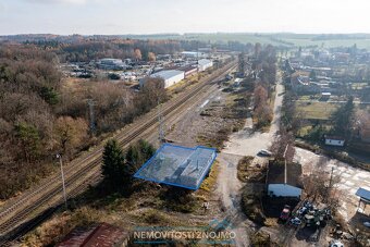 Prodej komerčního objektu v průmyslové zóně, v obci Šumná u  - 4