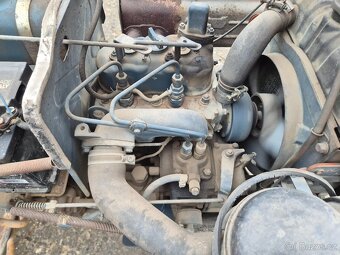 Prodám malotraktor Kubota B7000 - 4