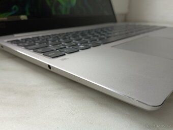 Lenovo 720 s Herní 4 jádro ddr4 ssd Full HD - 4