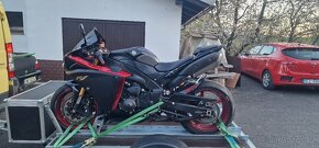 Yamaha r1 rn22 big bang r.v 2009 najeto 48943km - 4