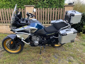 CFMOTO 800MT Touring 2022 - 4