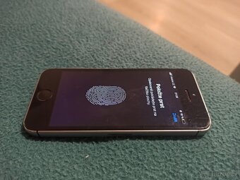 iPhone SE 2016 64GB - 4