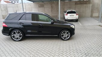 Mercedes Benz ML 350 - 4