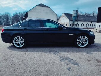 BMW F10 523i - benzín - manuál - 4