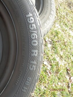 4x Obutá letní sada kol na FORD FUSION BARUM 195/60 R15 - 4
