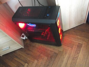 herní PC- Ryzen 7 3700x+RX 5700XT+NVMe SSD - 4