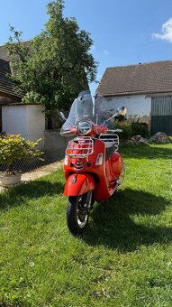 Vespa GTS 300 HPE - Bohatá cestovatelská výbava - 4