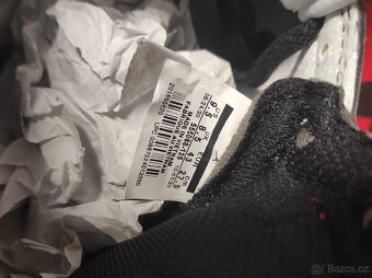 Jordan 1 Retro High "Satin Black Toe" - 4