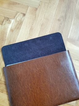 Kožený obal na notebook - 4