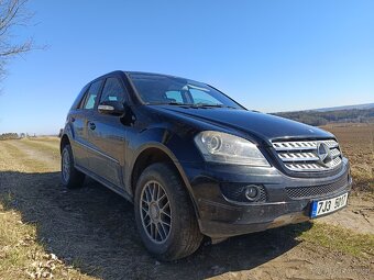 Mercedes Benz ML - 4