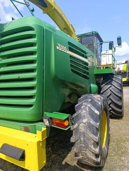 John Deere 7300 - 4