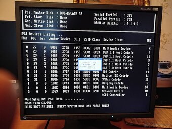 Monitor 19" Eizo FlexScan L786 / 795 1280x1024 Pivot VESA - 4