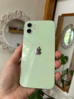 iPhone 12 - 4