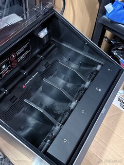 Prodám QIDI Plus 4 + QIDI Box - 4