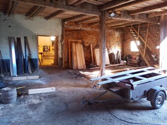 Lukavec  -  Rodinný dům, pozemek 4050 m² - 4