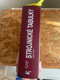 Prodám strojnické tabulky a k tomu slovník anglických slov - 4