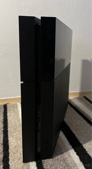 PlayStation 4 - 4