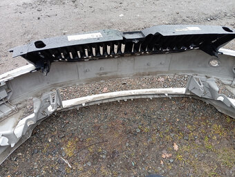 Škoda Octavia 3 přední nárazník - 4