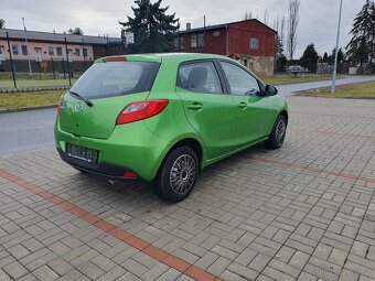 Mazda 2. 1.3i nová stk - 4