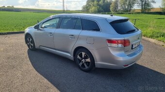 Prodám Toyota Avensis,r.v.2010 - 4