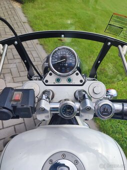 Suzuki Marauder vz800 - 4