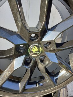 Gemini Black originál alu kola skoda rs lll - 4