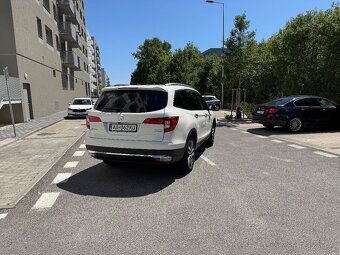 Honda Pilot Elite AWD - 4