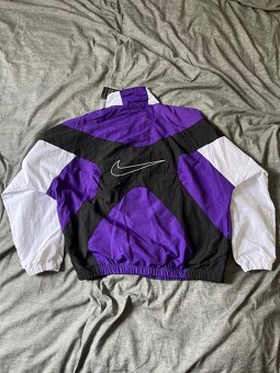 Fialová větrovka Nike Windbreaker - 4