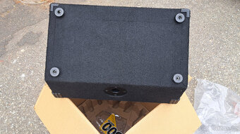 BEHRINGER EUROLIVE F1320D - 4