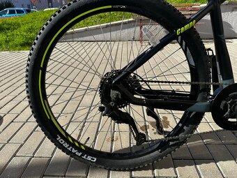 Horské elektrokolo - GoGen CAMPO MX 720 2025 šedé/žluté - 4