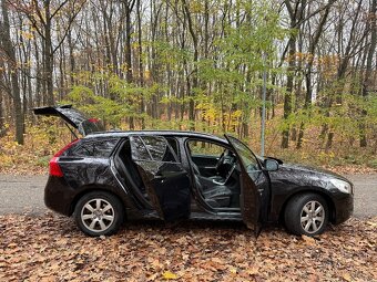 Volvo V60 D3 100 kW • pětiválec • manuál • 214 953 km - 4