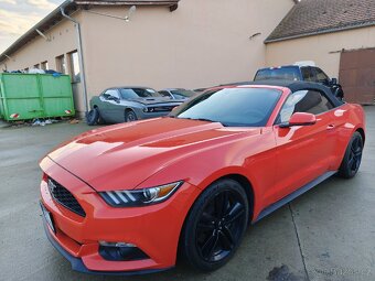 Ford Mustang cabrio - 4